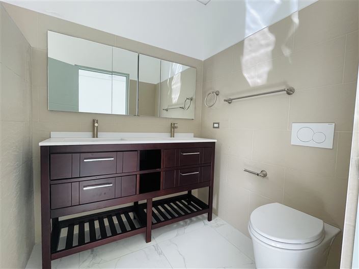 Image No.3-Villa de 4 chambres à vendre à St James