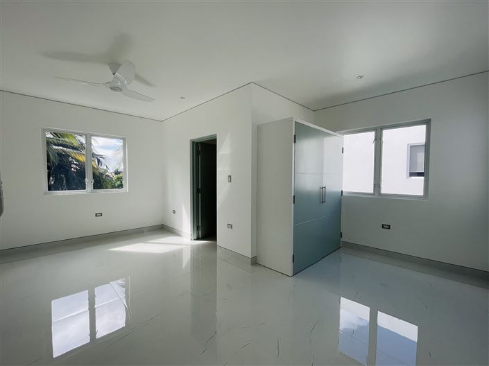 Image No.4-Villa de 4 chambres à vendre à St James