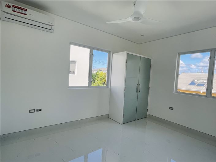 Image No.8-Villa de 4 chambres à vendre à St James