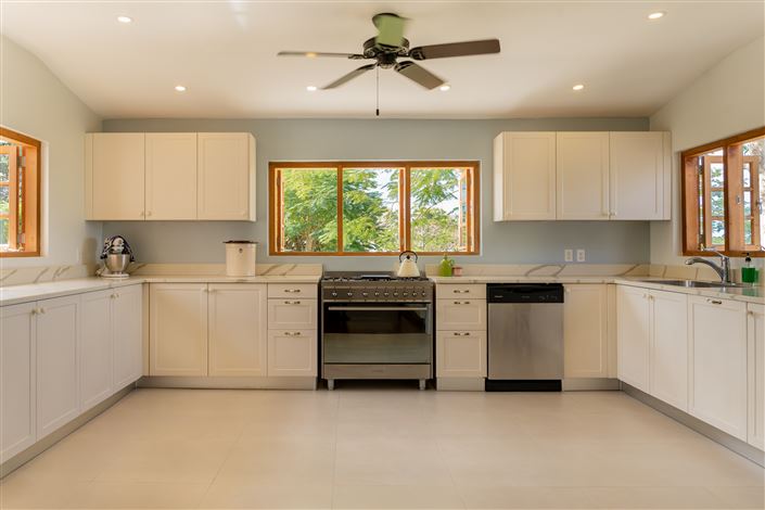 Image No.5-6 Bed Villa for sale