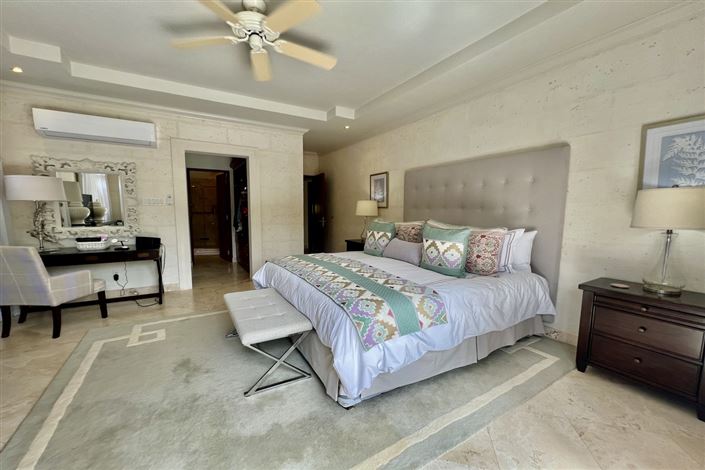 Image No.13-3 Bed Villa for sale