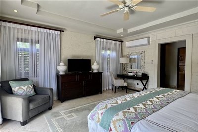 claridges10masterbedroom6