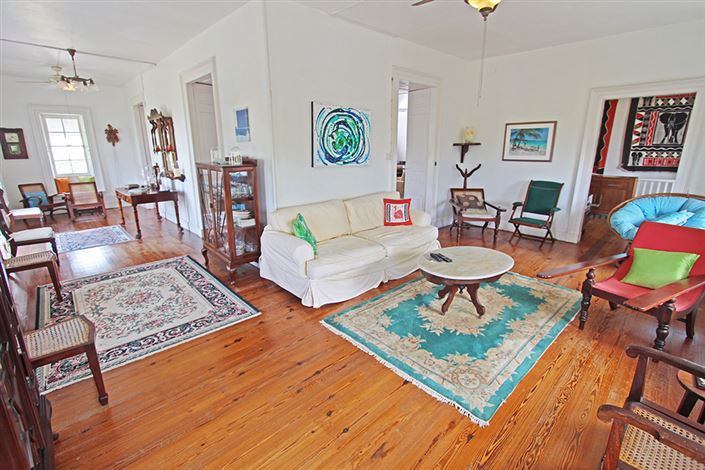 Image No.2-4 Bed Villa for sale