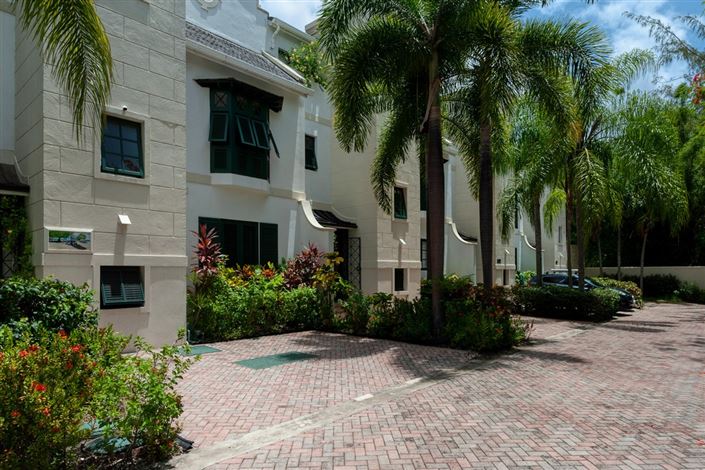 Image No.29-4 Bed Property for sale