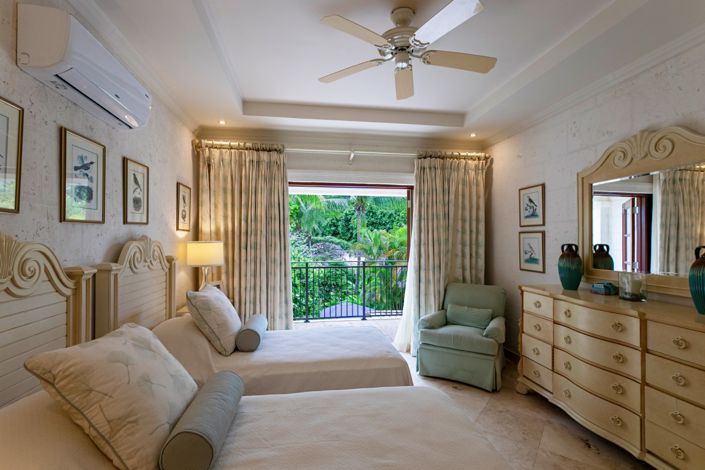 Image No.18-3 Bed Villa for sale