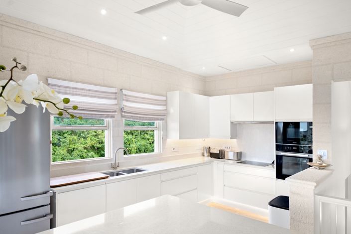 Image No.14-3 Bed Property for sale