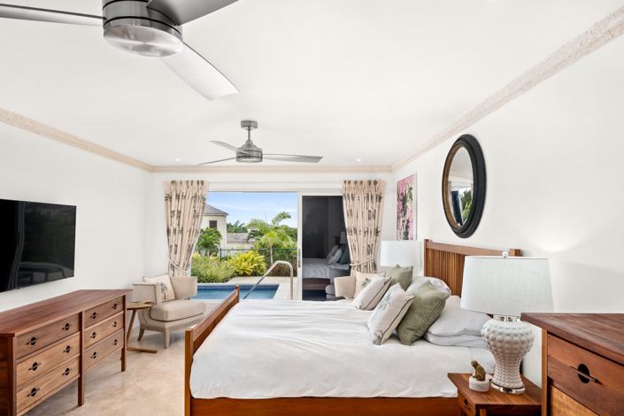 Image No.16-3 Bed Property for sale