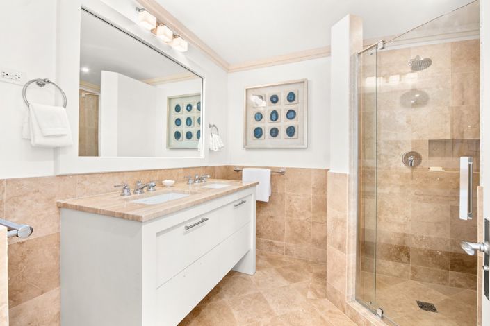 Image No.19-3 Bed Property for sale