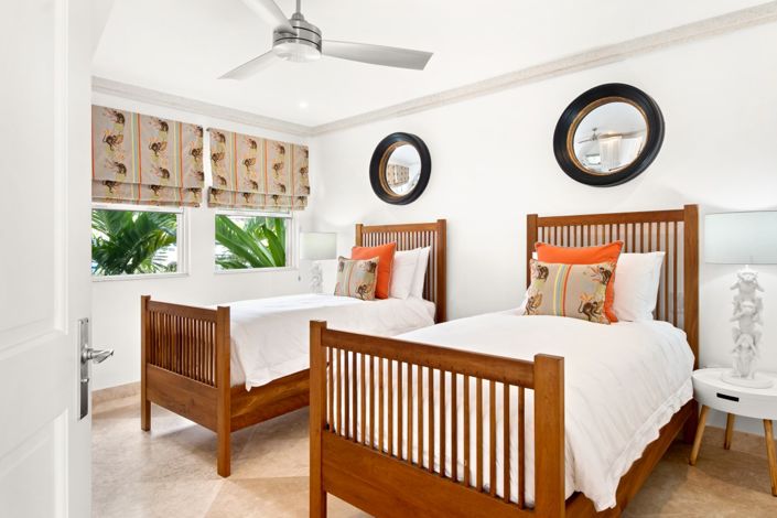 Image No.20-3 Bed Property for sale