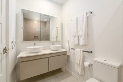 rwm-hills-5-bathroom-29