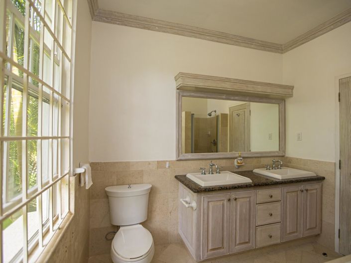 Image No.18-5 Bed Villa for sale