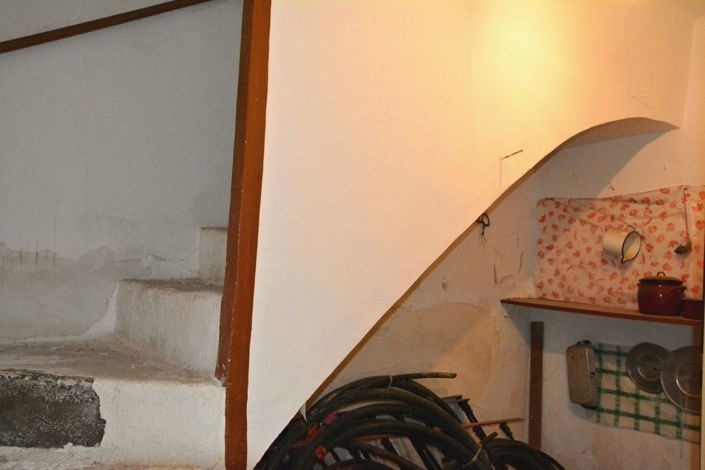 Image No.10-3 Bed Townhouse for sale