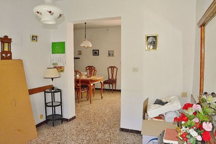 Image No.19-4 Bed Townhouse for sale