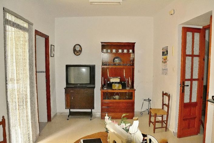 Image No.2-4 Bed Townhouse for sale
