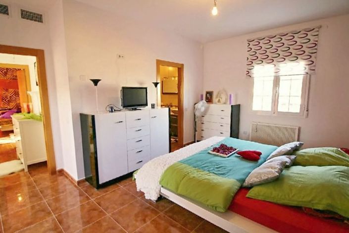 Image No.20-4 Bed Villa for sale