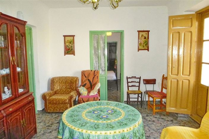 Image No.3-4 Bed Townhouse for sale