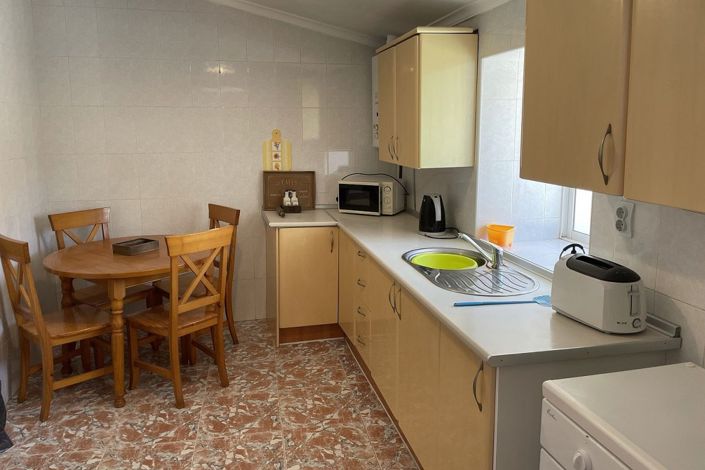 Image No.7-2 Bed Townhouse for sale