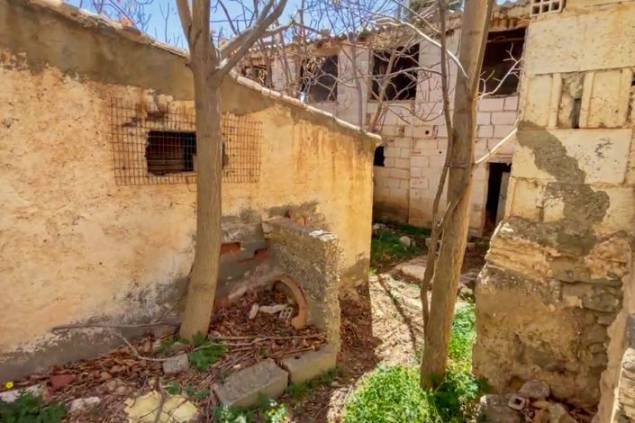 Image No.46-5 Bed Townhouse for sale