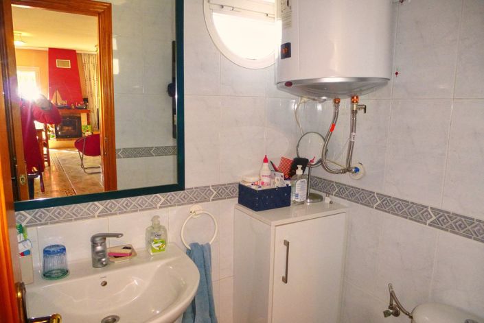 Image No.13-5 Bed Maisonette for sale