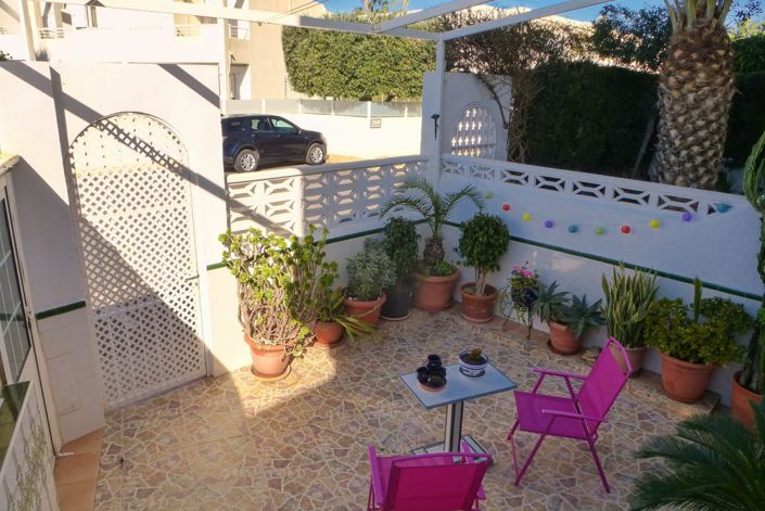 Image No.3-5 Bed Maisonette for sale