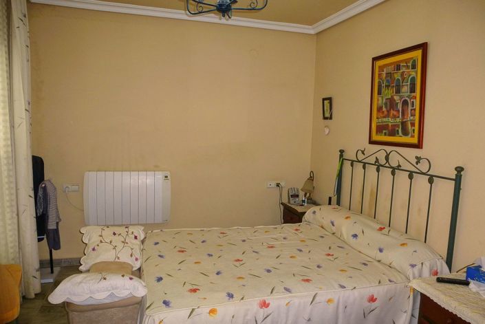 Image No.27-5 Bed Maisonette for sale