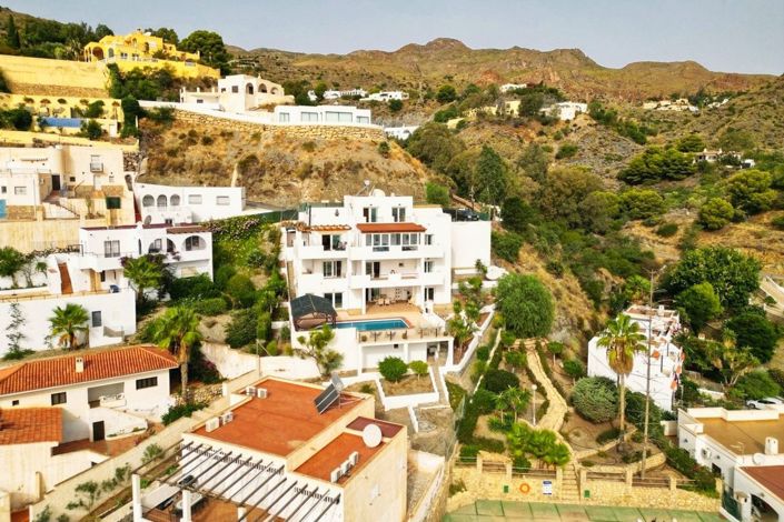 Image No.23-6 Bed Villa for sale