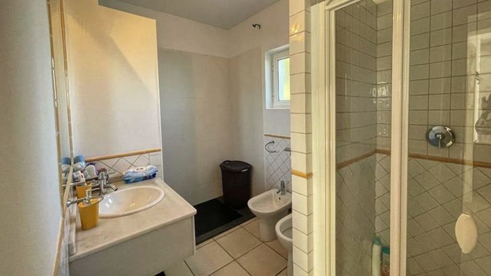 Image No.30-5 Bed Villa for sale