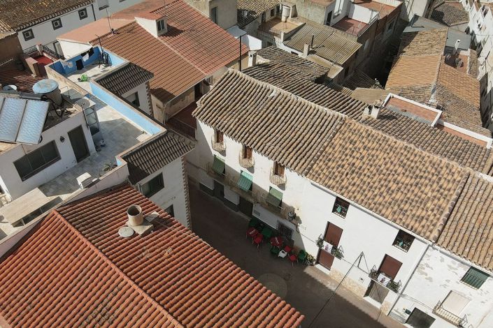 Image No.41-8 Bed Townhouse for sale