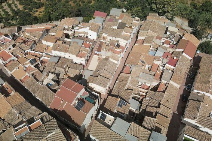 Image No.42-8 Bed Townhouse for sale