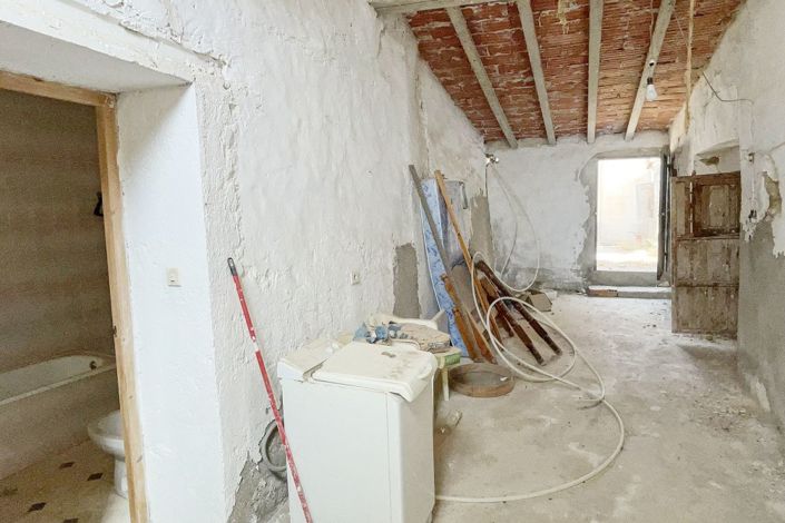 Image No.18-4 Bed Townhouse for sale