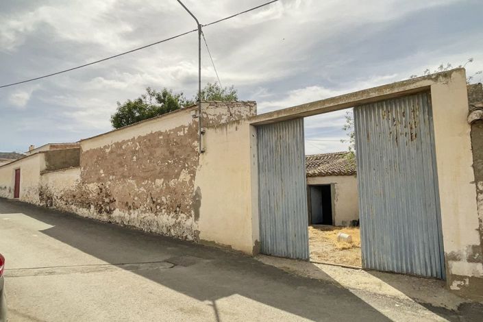 Image No.42-4 Bed Townhouse for sale