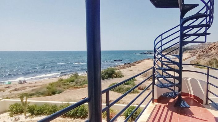 Image No.20-2 Bed Maisonette for sale