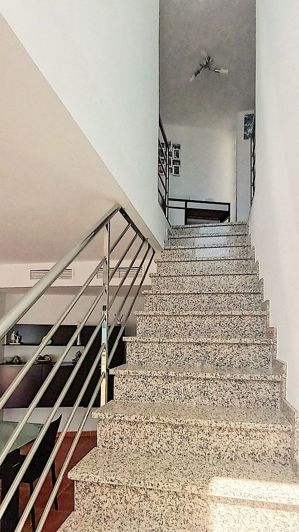 Image No.8-2 Bed Maisonette for sale