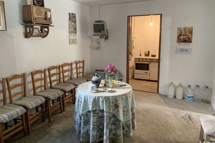 Image No.11-4 Bed Country Property for sale