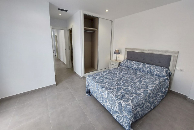 Image No.5-3 Bed Chalet for sale