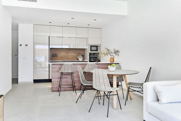 Image No.17-2 Bed Bungalow for sale