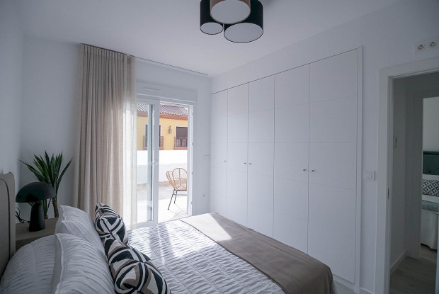 Image No.17-3 Bed Townhouse for sale