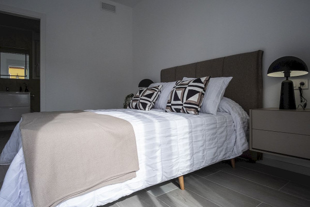 Image No.20-3 Bed Townhouse for sale