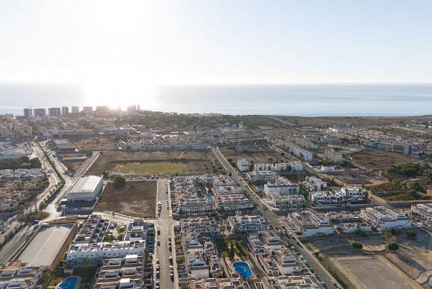 Image No.22-3 Bed Bungalow for sale