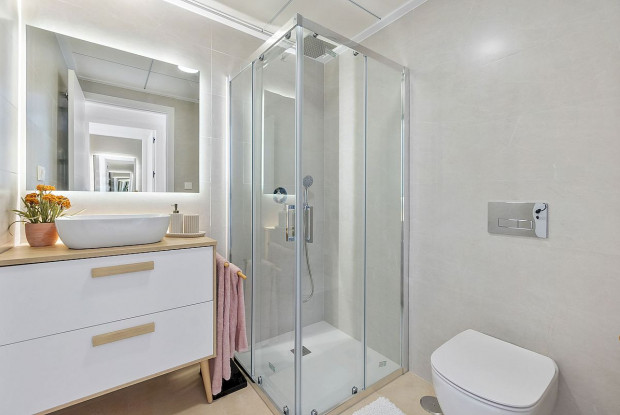 Image No.6-2 Bed Bungalow for sale