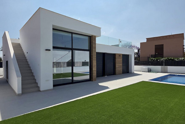 Image No.2-3 Bed Villa for sale