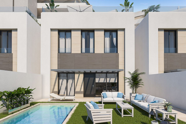 Image No.3-4 Bed Villa for sale