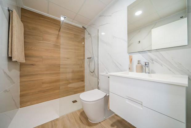 Image No.6-2 Bed Chalet for sale