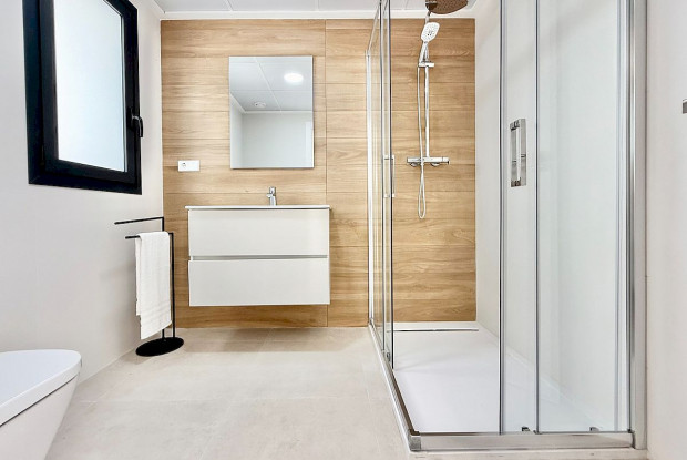 Image No.6-3 Bed Townhouse for sale