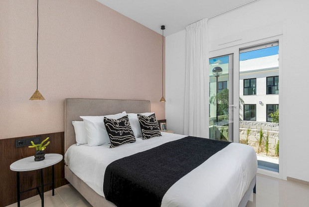 Image No.4-2 Bed Bungalow for sale