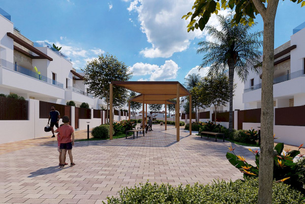 Image No.16-3 Bed Townhouse for sale