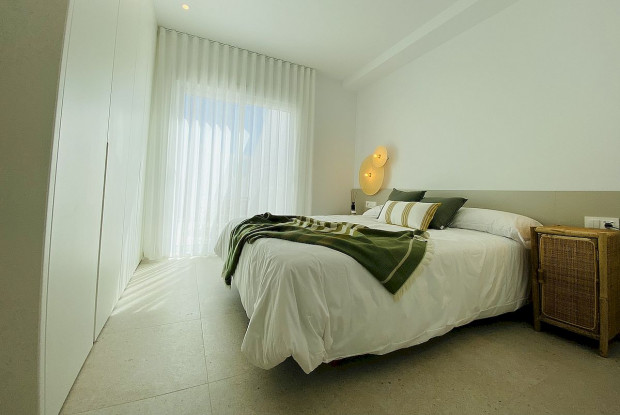 Image No.4-2 Bed Bungalow for sale