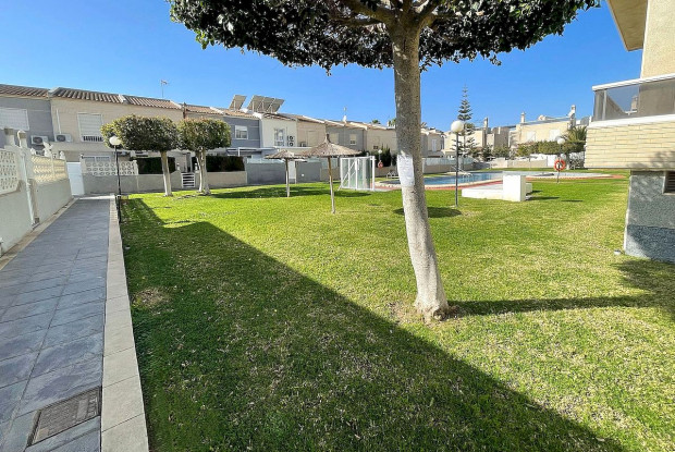 Image No.11-3 Bed Apartment for sale