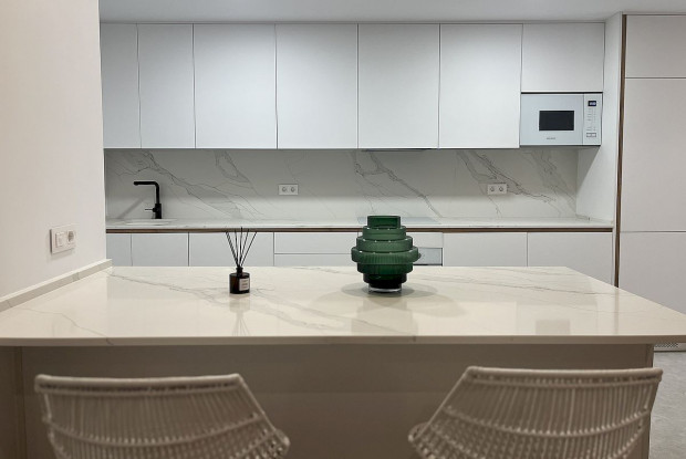 Image No.15-3 Bed Apartment for sale