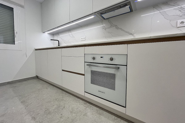 Image No.18-3 Bed Apartment for sale